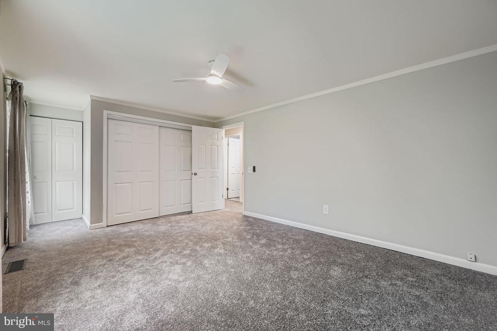 31 EWING DRIVE C