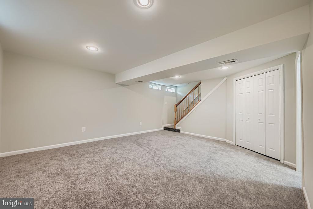 31 EWING DRIVE C