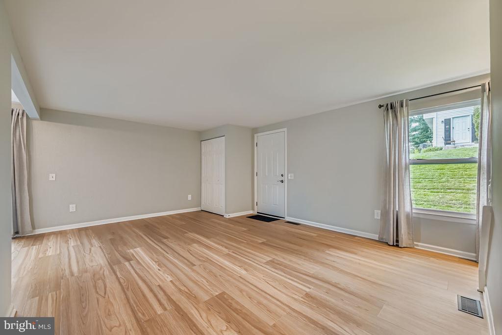 31 EWING DRIVE C