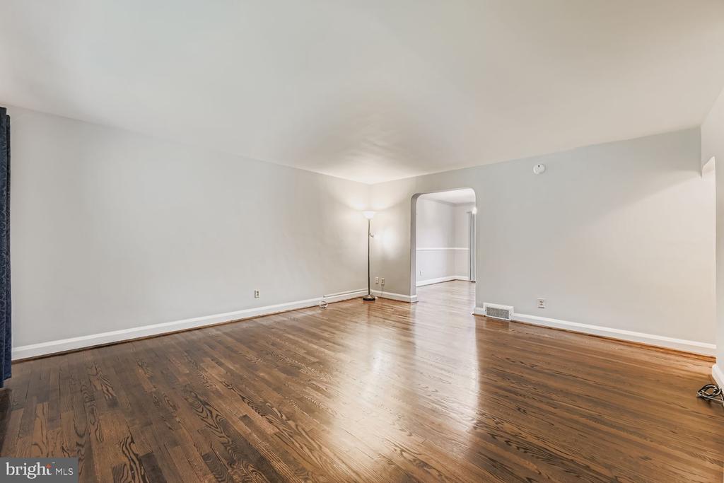 8119 KIRKWALL COURT