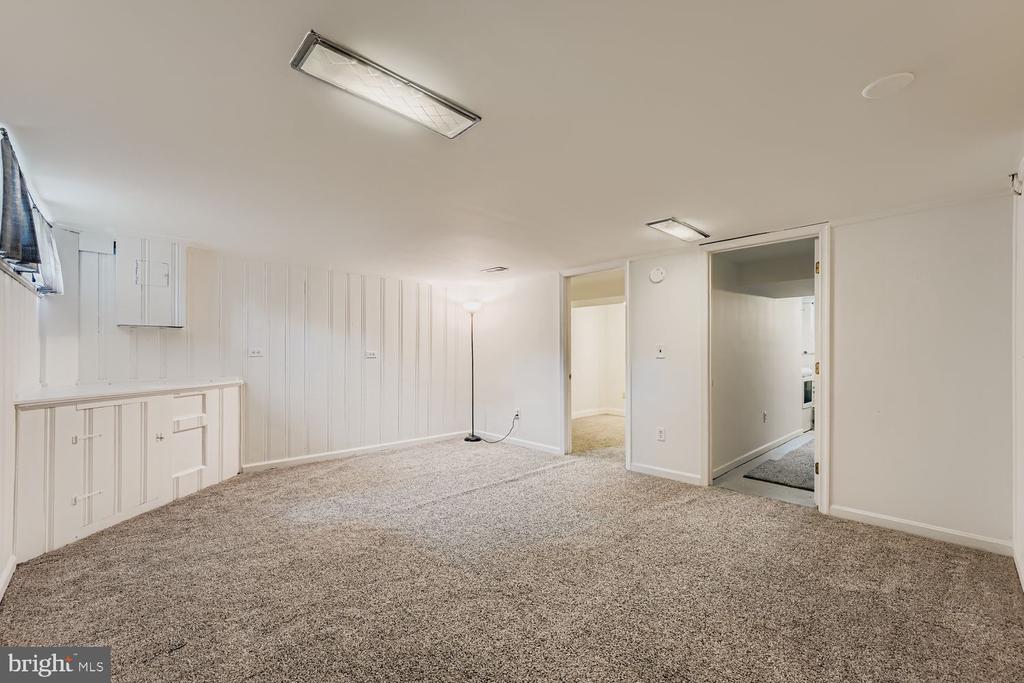 8119 KIRKWALL COURT