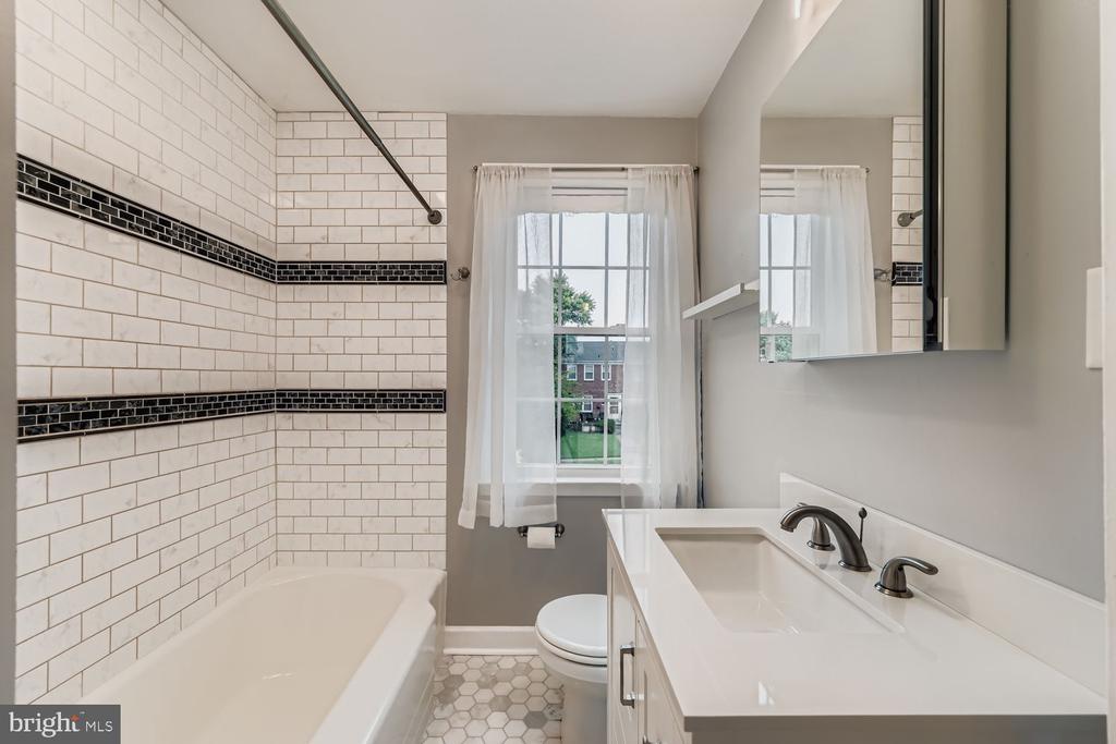 8119 KIRKWALL COURT