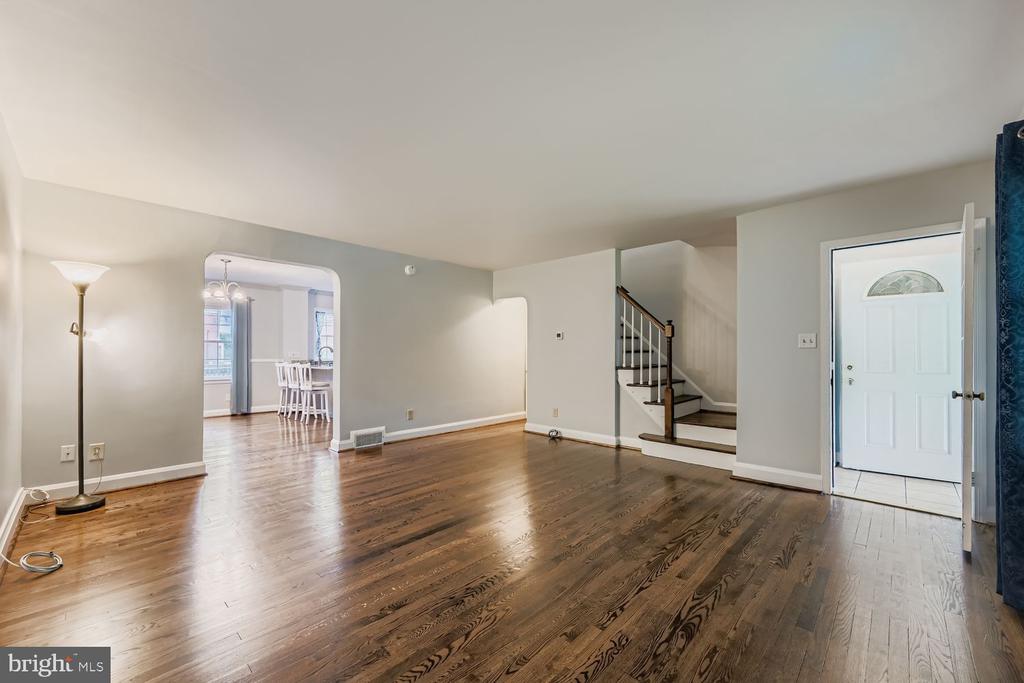 8119 KIRKWALL COURT