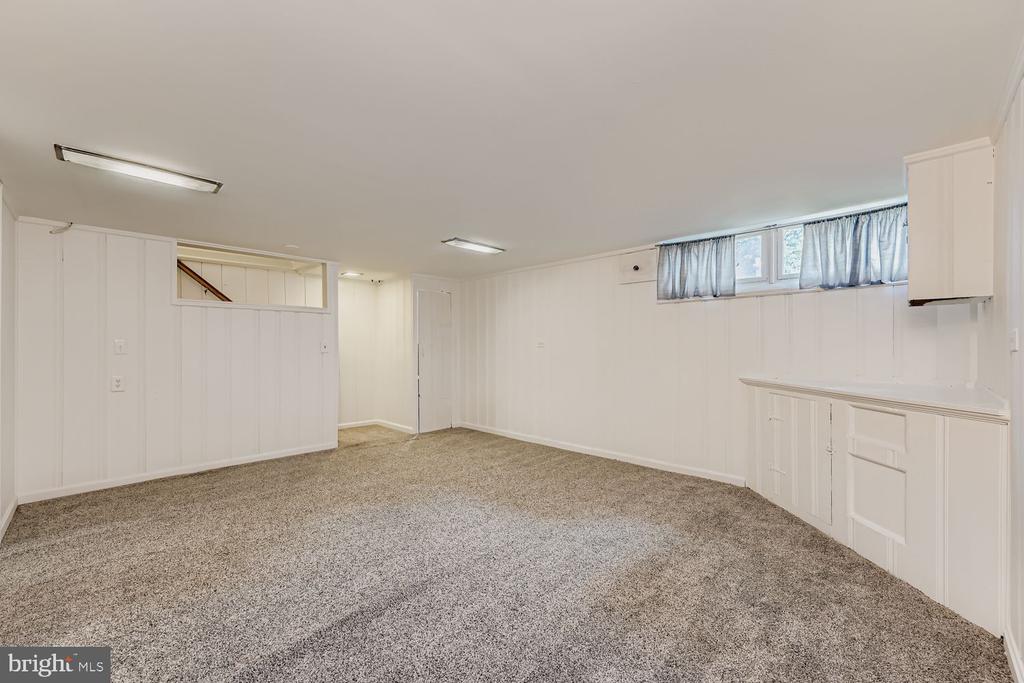 8119 KIRKWALL COURT