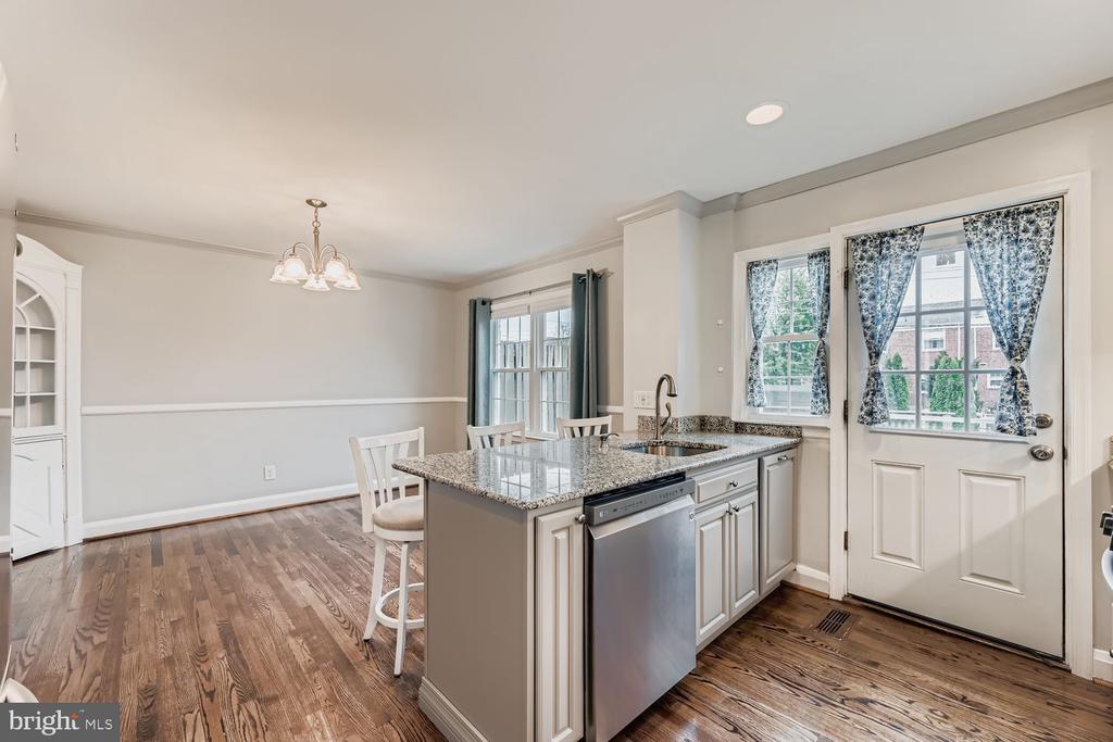 8119 KIRKWALL COURT