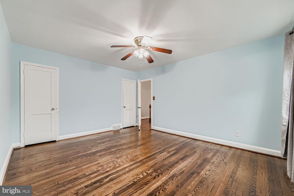 8119 KIRKWALL COURT