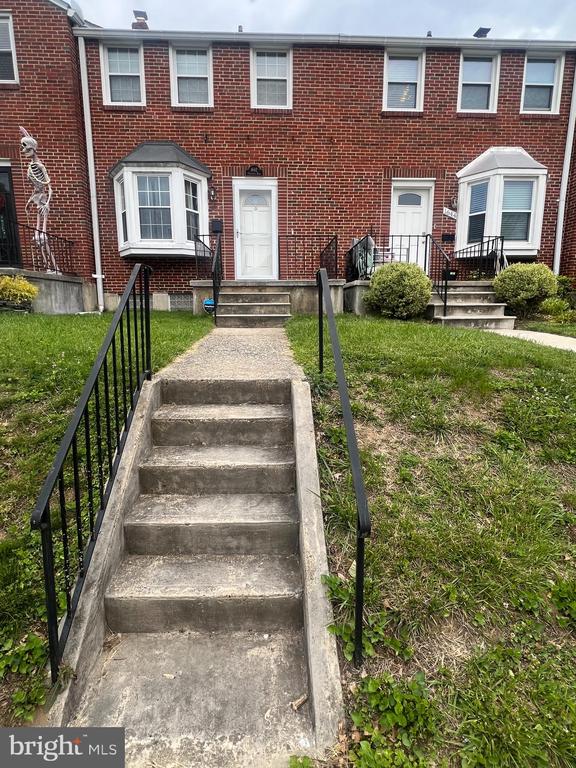 1642 HARDWICK ROAD