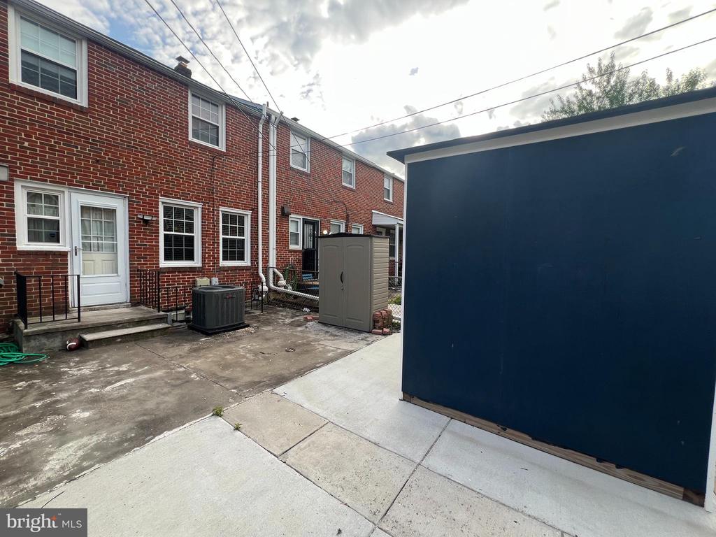 1642 HARDWICK ROAD