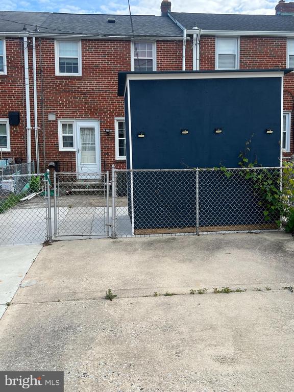 1642 HARDWICK ROAD