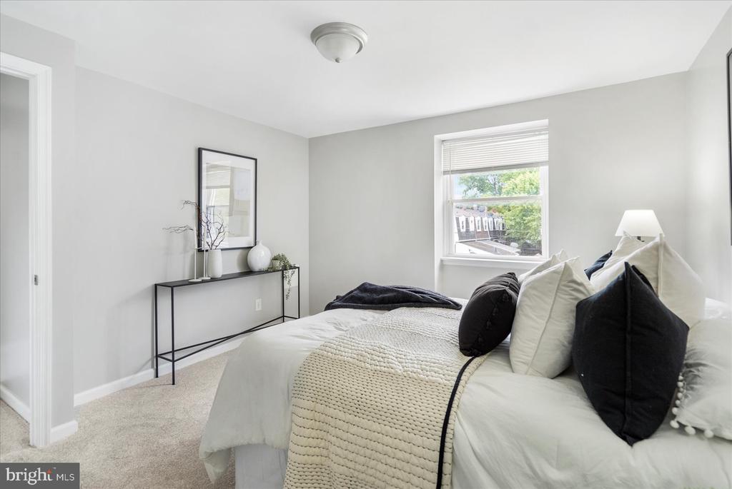 36 BLADEN ROAD