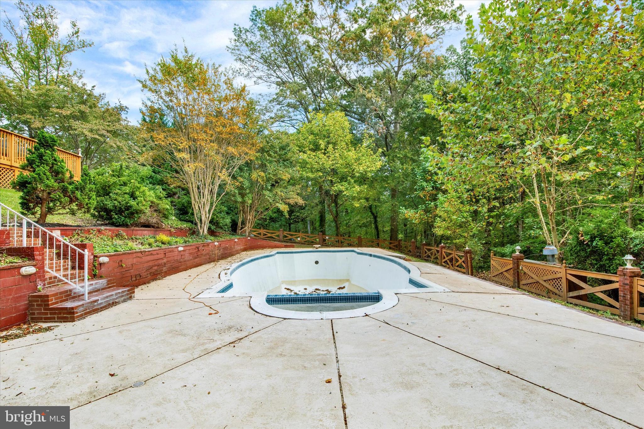 7 BANGERT AVENUE