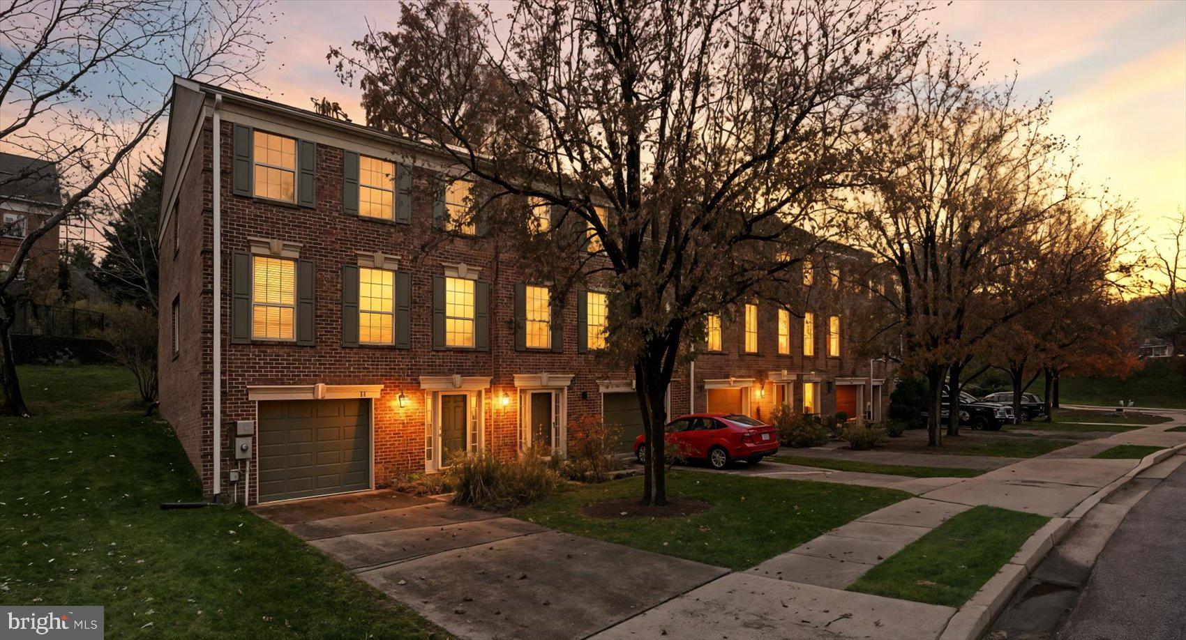 12 MAYAPPLE COURT