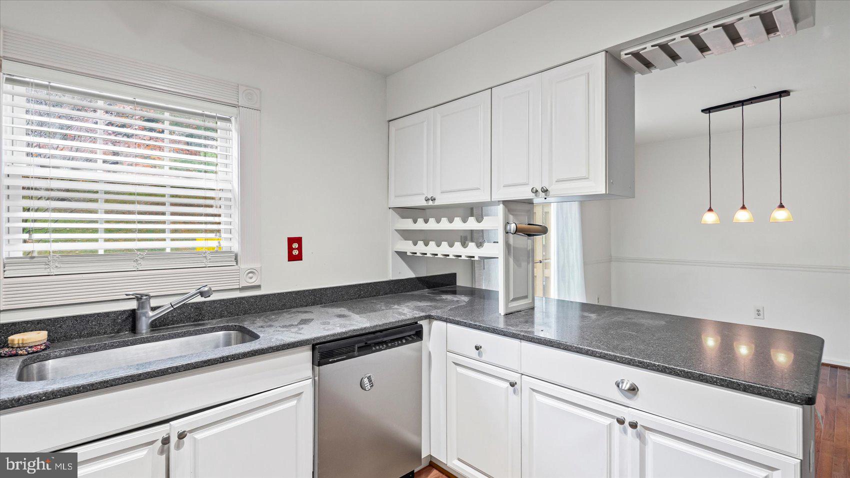 12 MAYAPPLE COURT