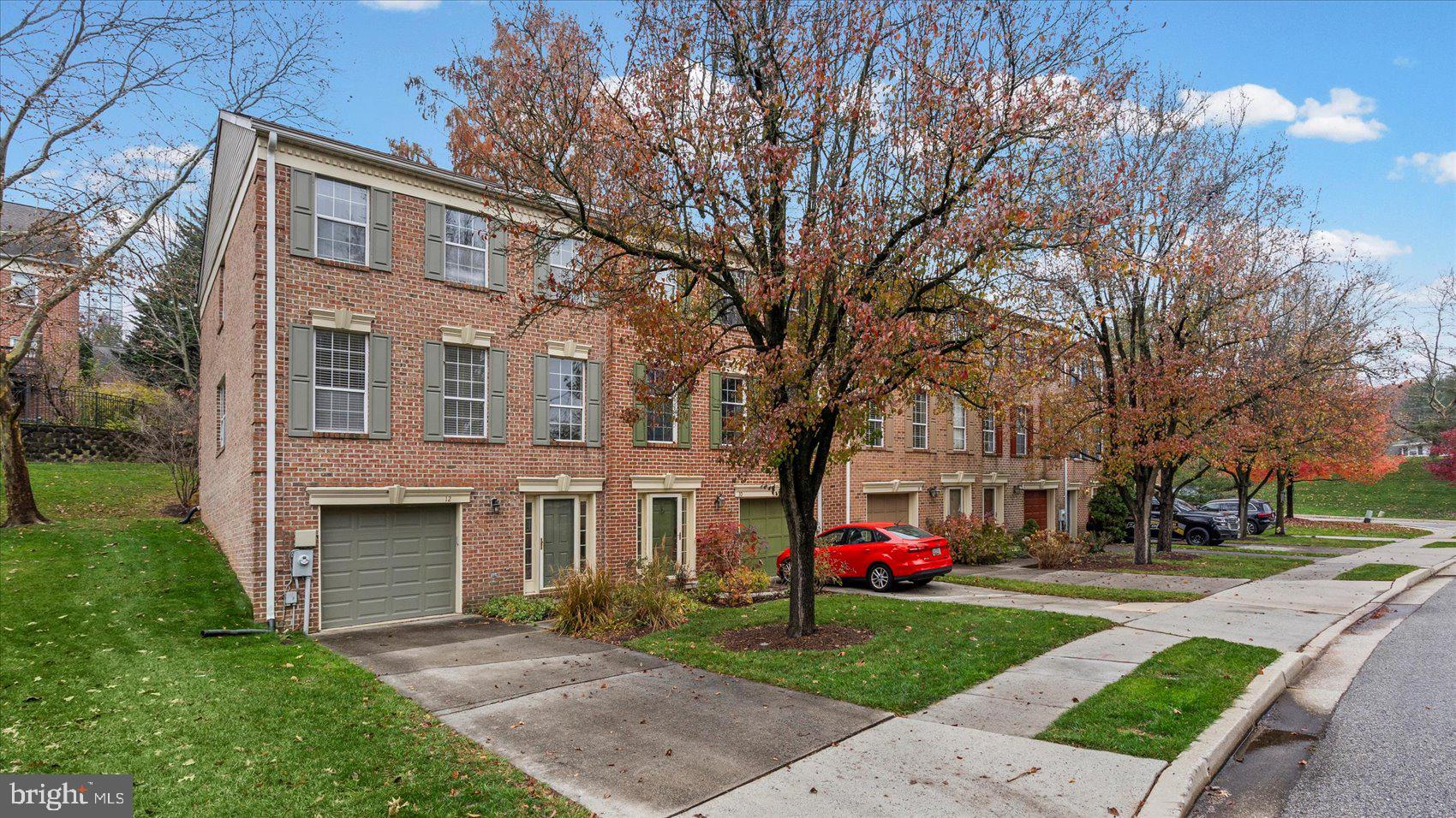 12 MAYAPPLE COURT