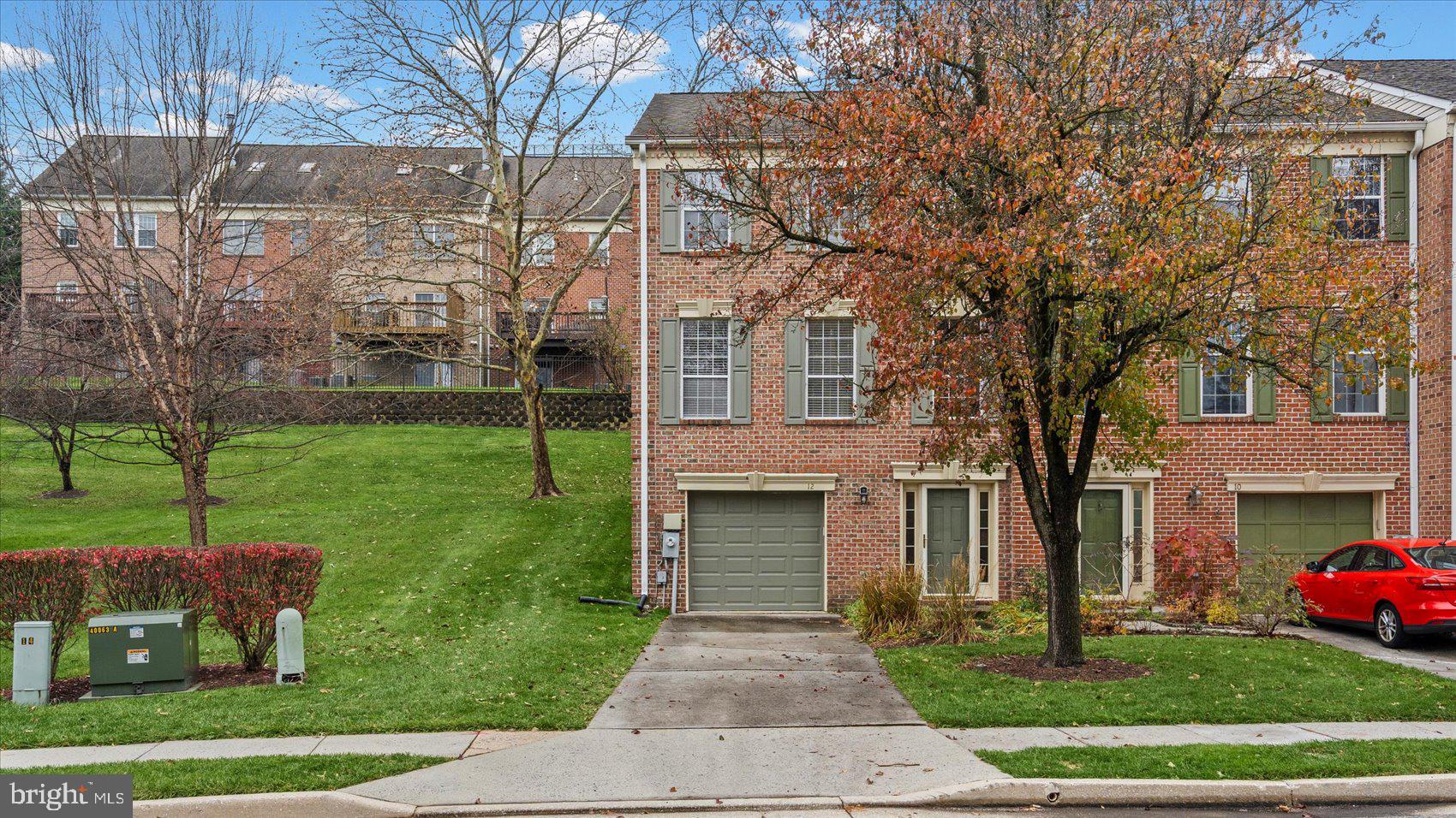 12 MAYAPPLE COURT