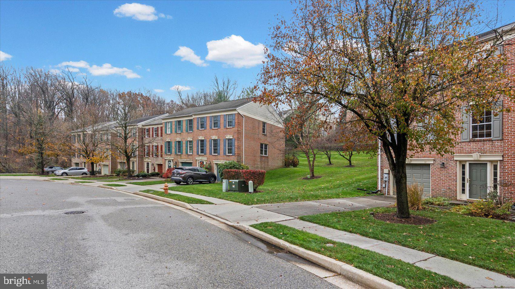 12 MAYAPPLE COURT
