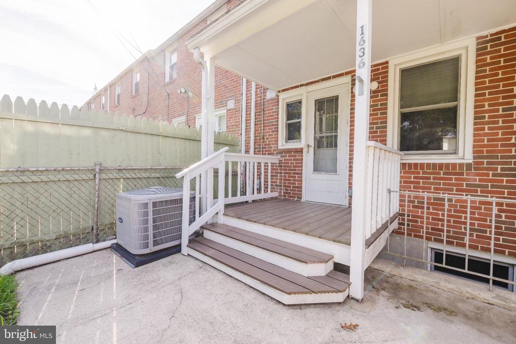 1636 THETFORD ROAD