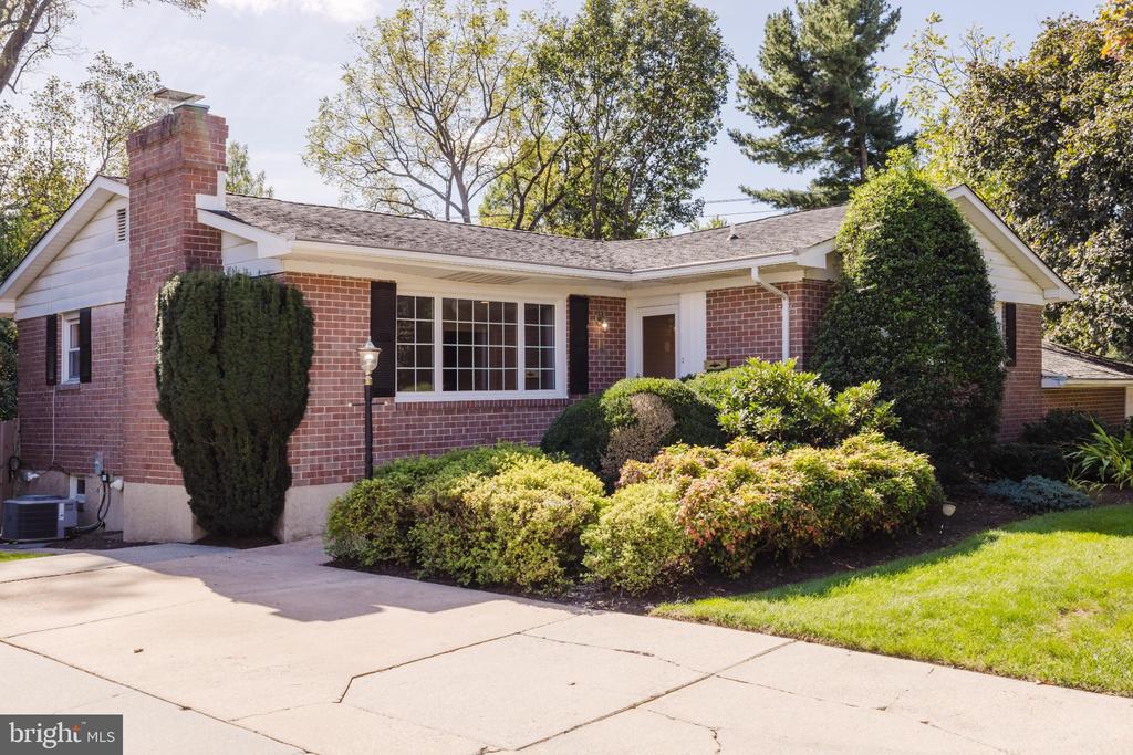 201 CHANTREY ROAD