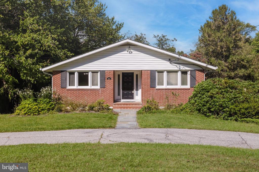 814 W PADONIA ROAD
