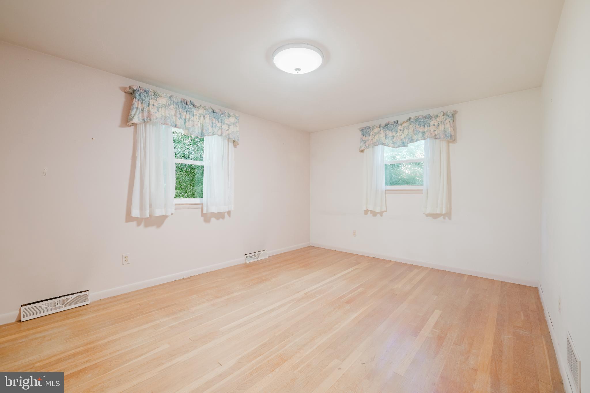 814 W PADONIA ROAD