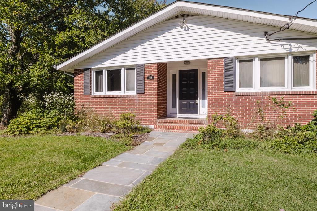 814 W PADONIA ROAD