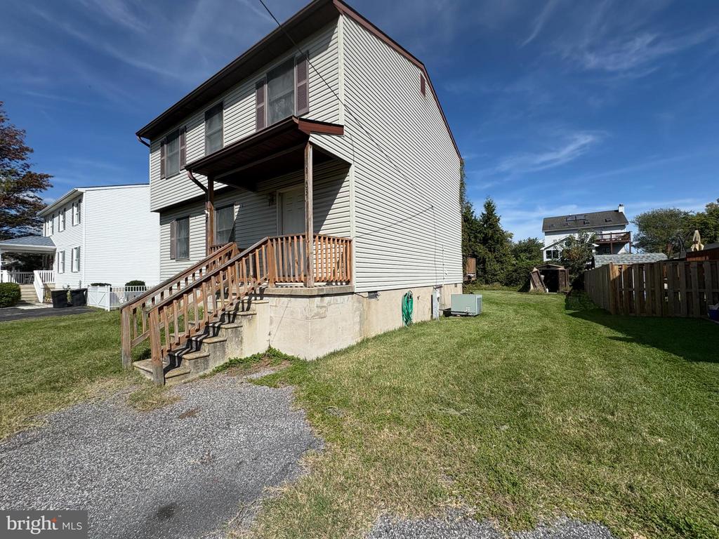 2803 8TH STREET