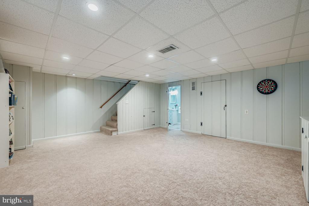 1552 COTTAGE LANE