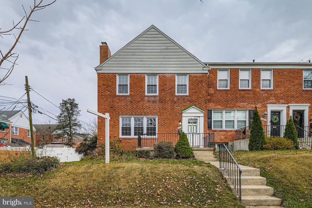 1641 COTTAGE LANE