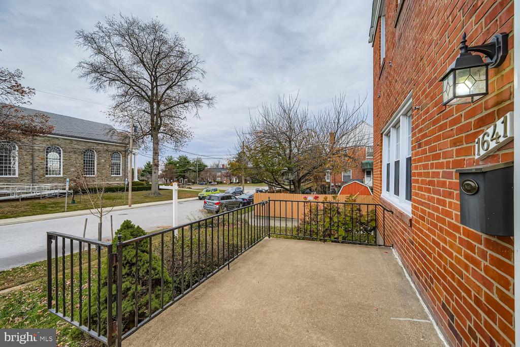 1641 COTTAGE LANE
