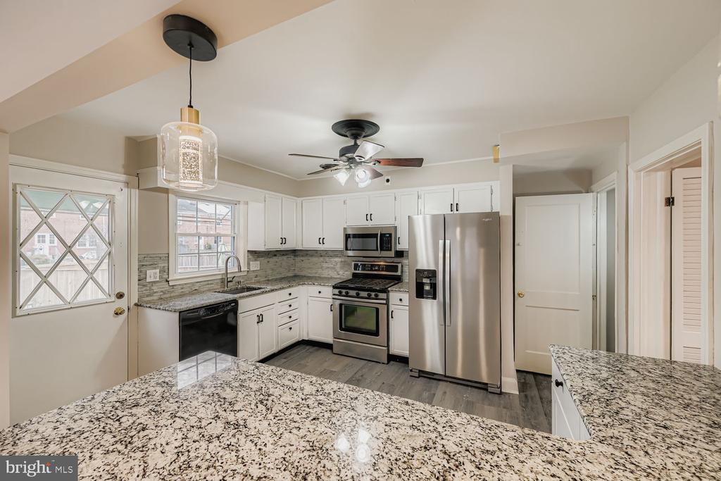 1641 COTTAGE LANE