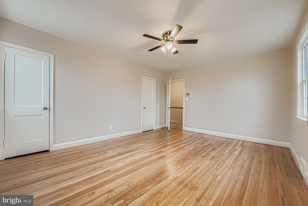 1641 COTTAGE LANE