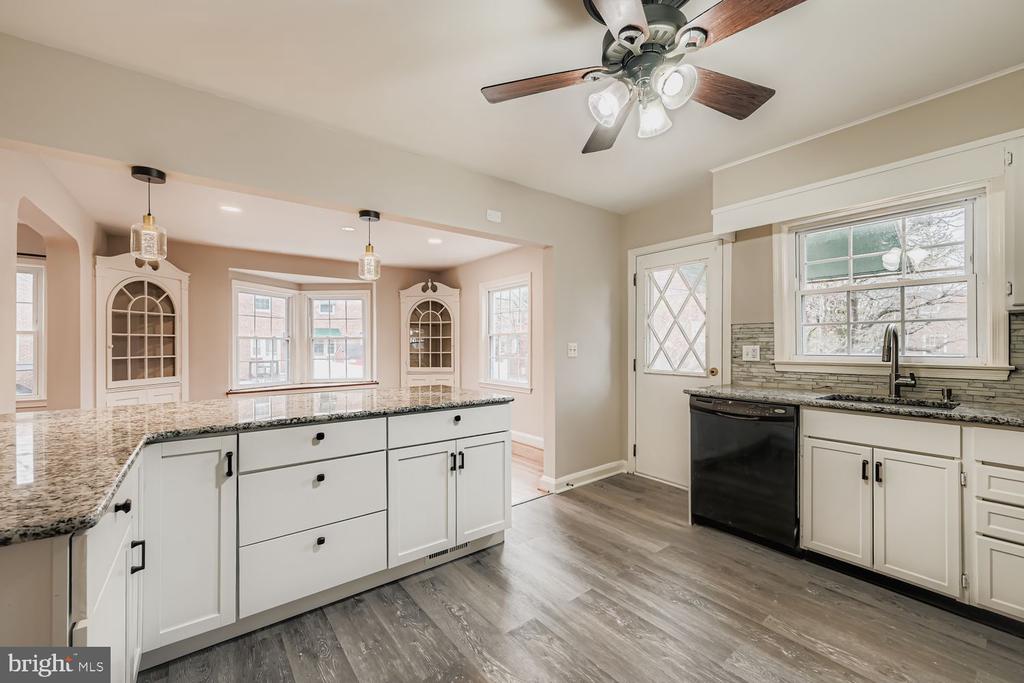 1641 COTTAGE LANE