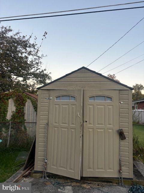 3409 YATARUBA DRIVE