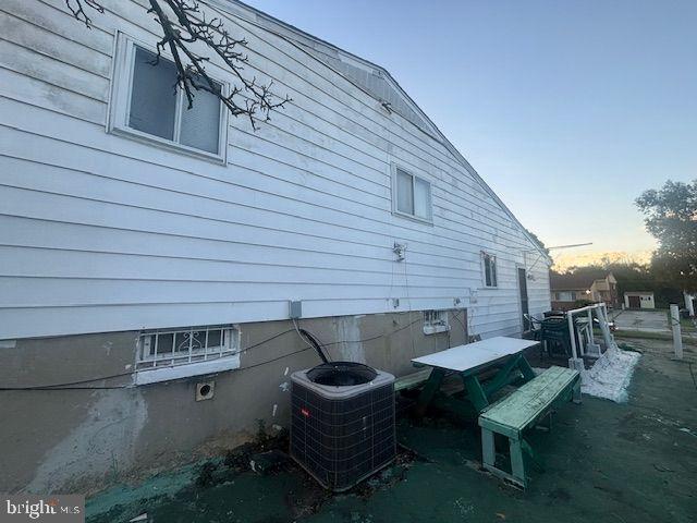 3409 YATARUBA DRIVE