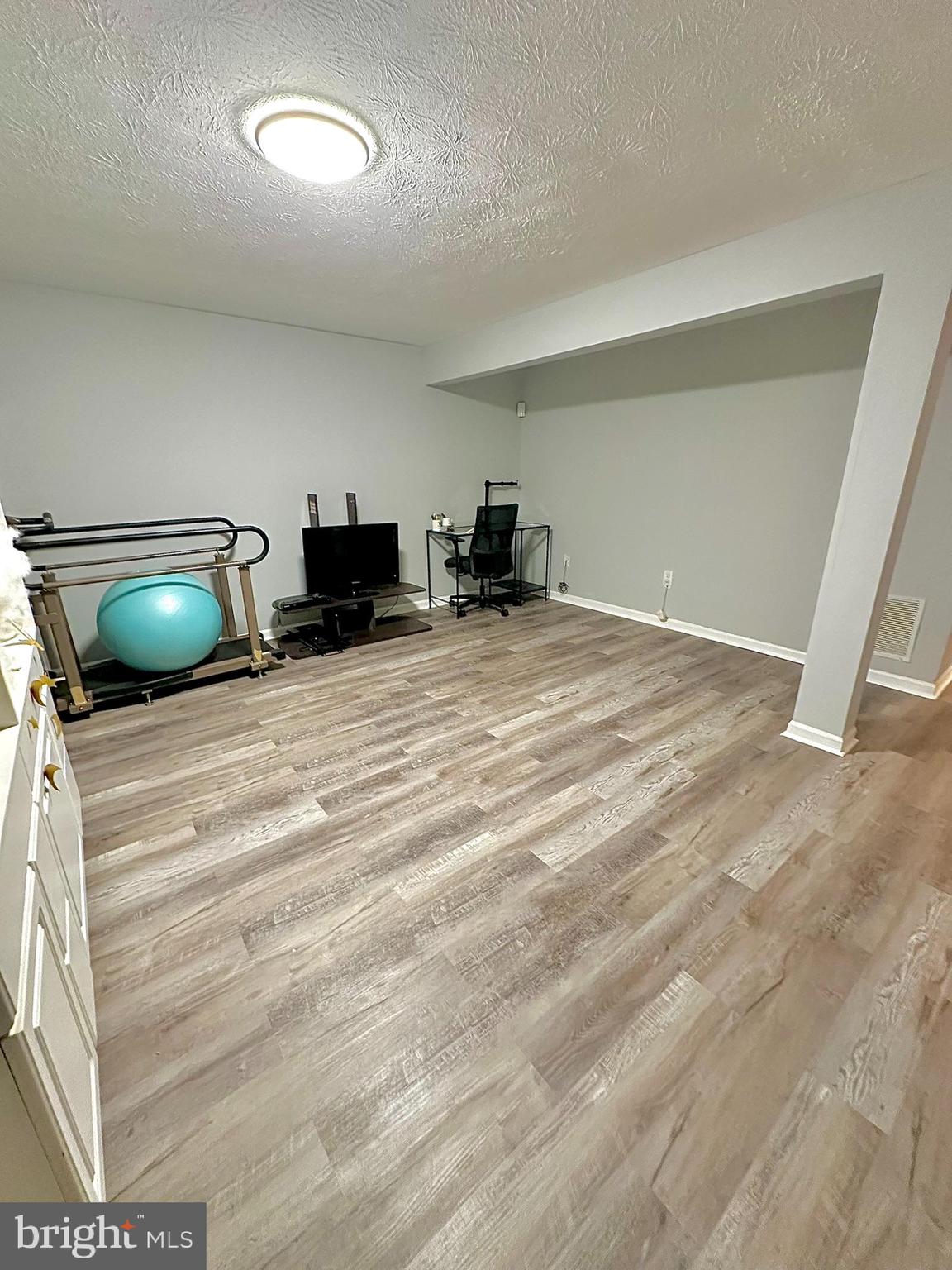 2055 WISPER WOODS WAY