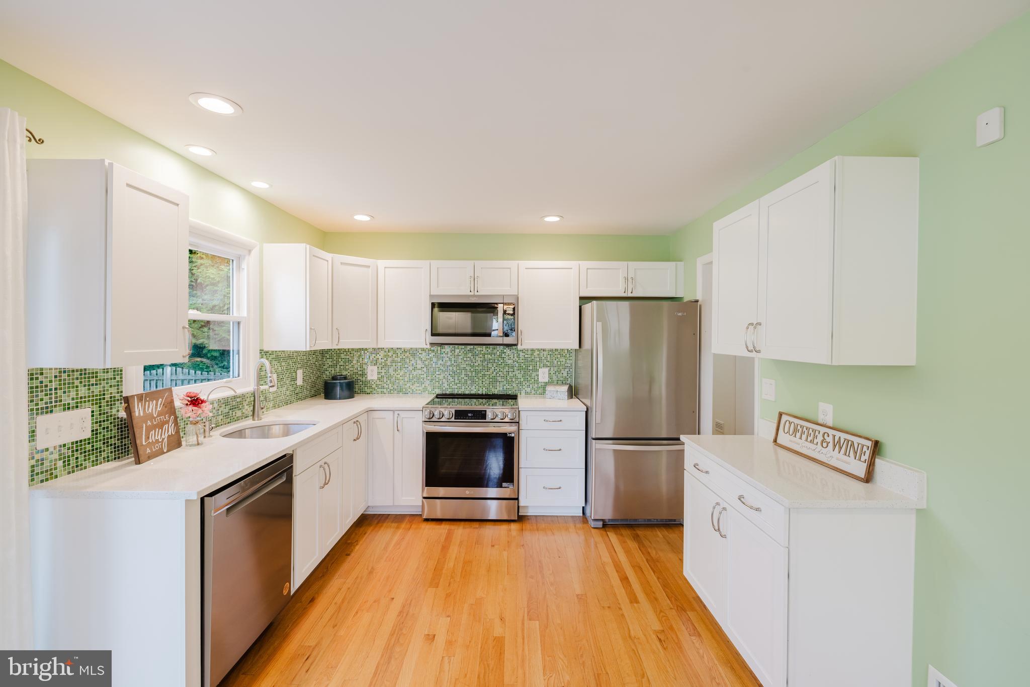114 COUNTRY LANE