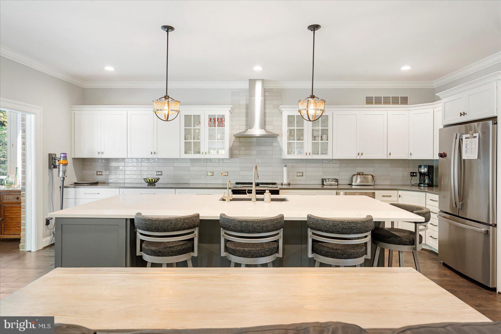 614 BRIGHTWOOD CLUB DRIVE 614