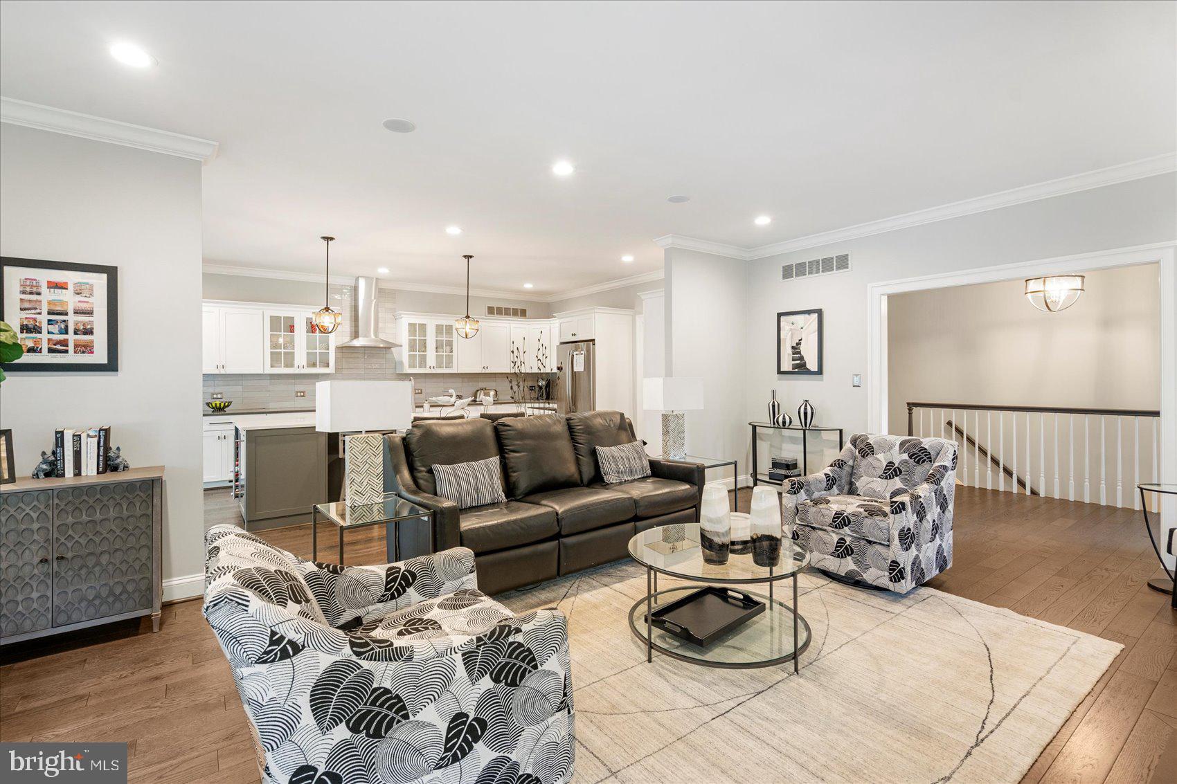 614 BRIGHTWOOD CLUB DRIVE 614