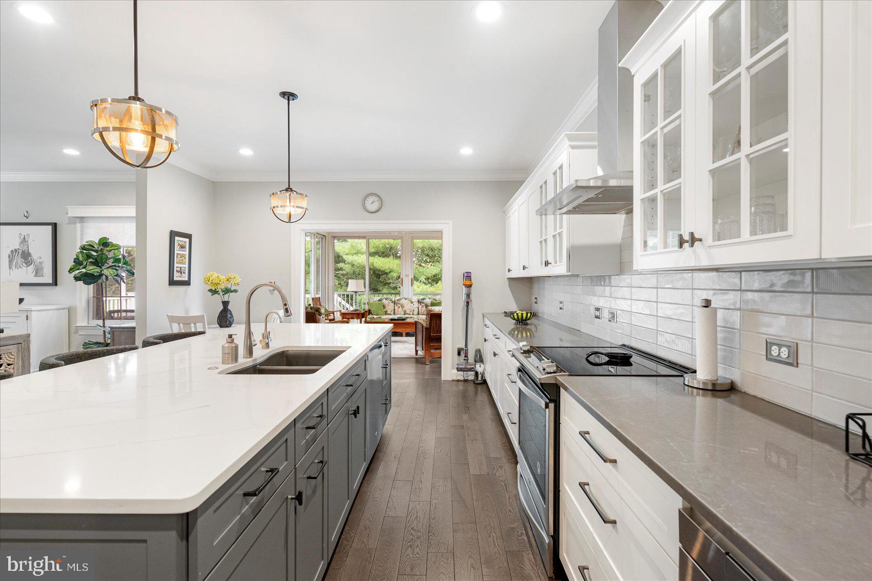 614 BRIGHTWOOD CLUB DRIVE 614