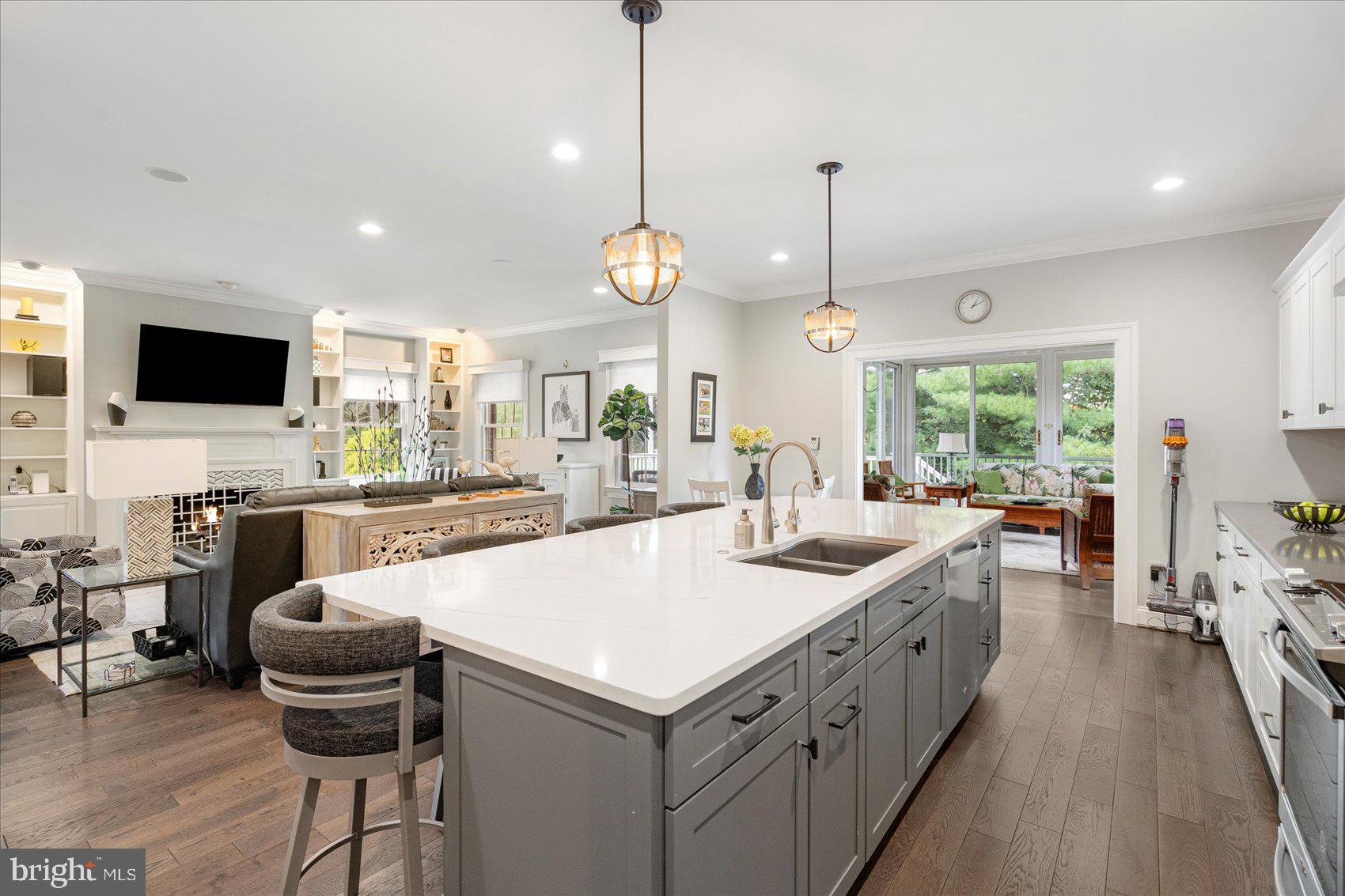 614 BRIGHTWOOD CLUB DRIVE 614