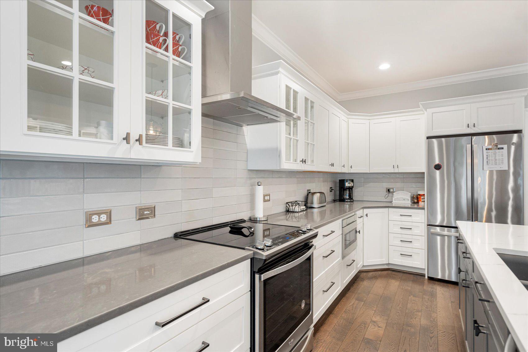 614 BRIGHTWOOD CLUB DRIVE 614