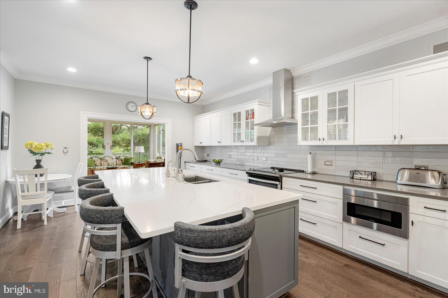 614 BRIGHTWOOD CLUB DRIVE 614