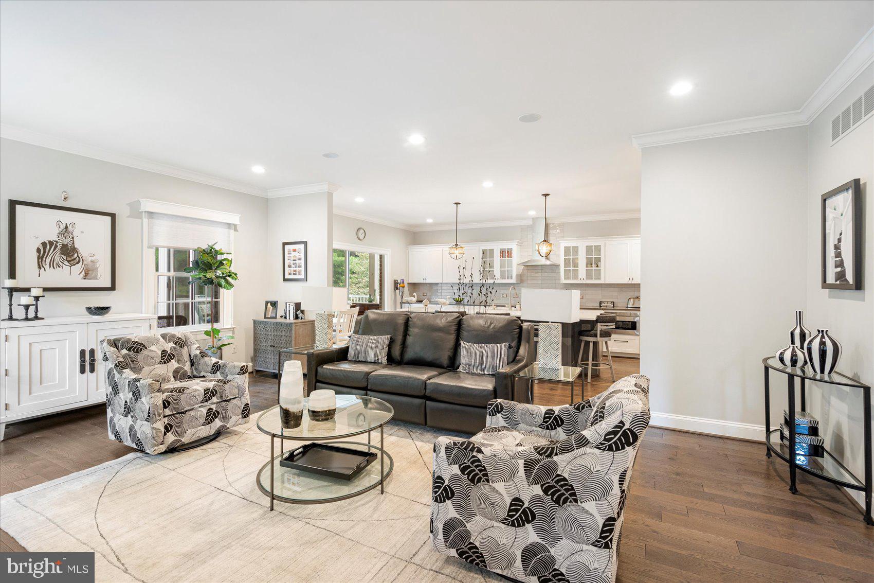 614 BRIGHTWOOD CLUB DRIVE 614