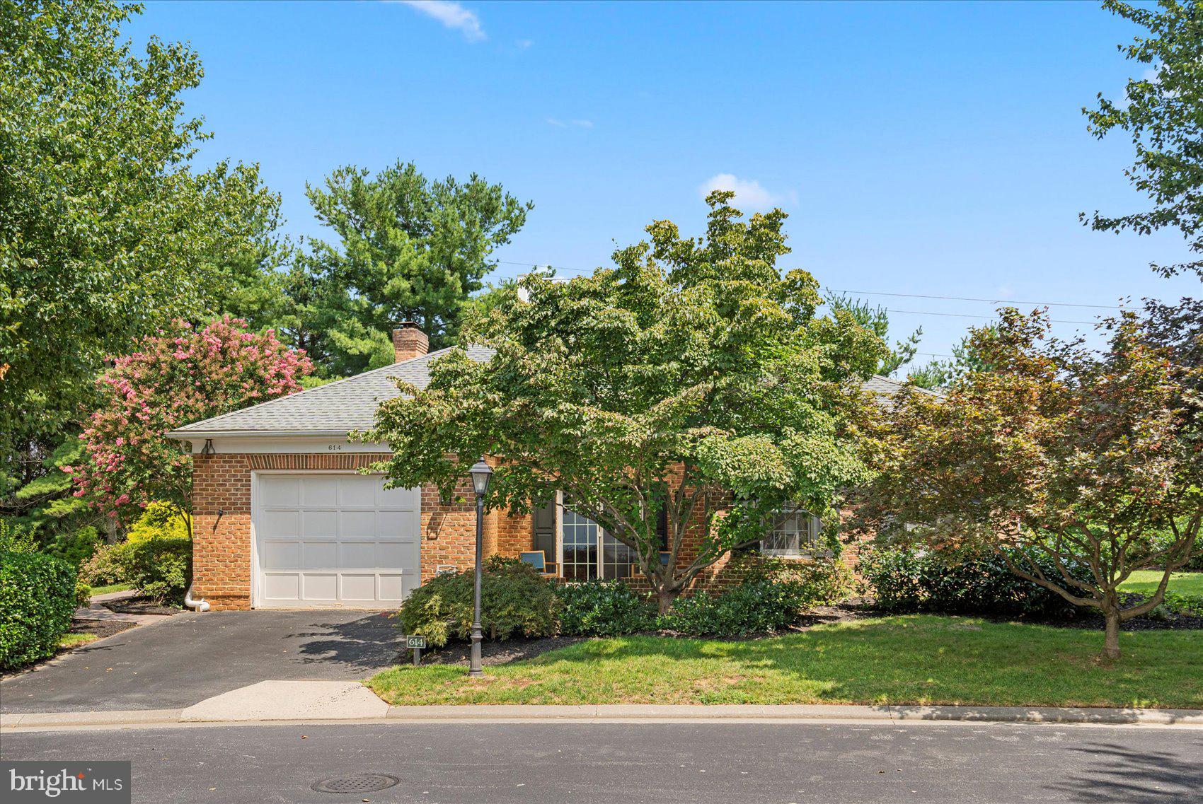 614 BRIGHTWOOD CLUB DRIVE 614