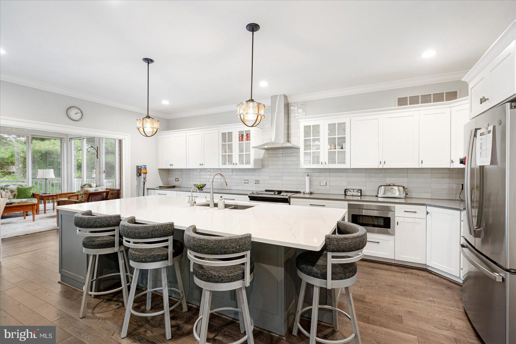 614 BRIGHTWOOD CLUB DRIVE 614