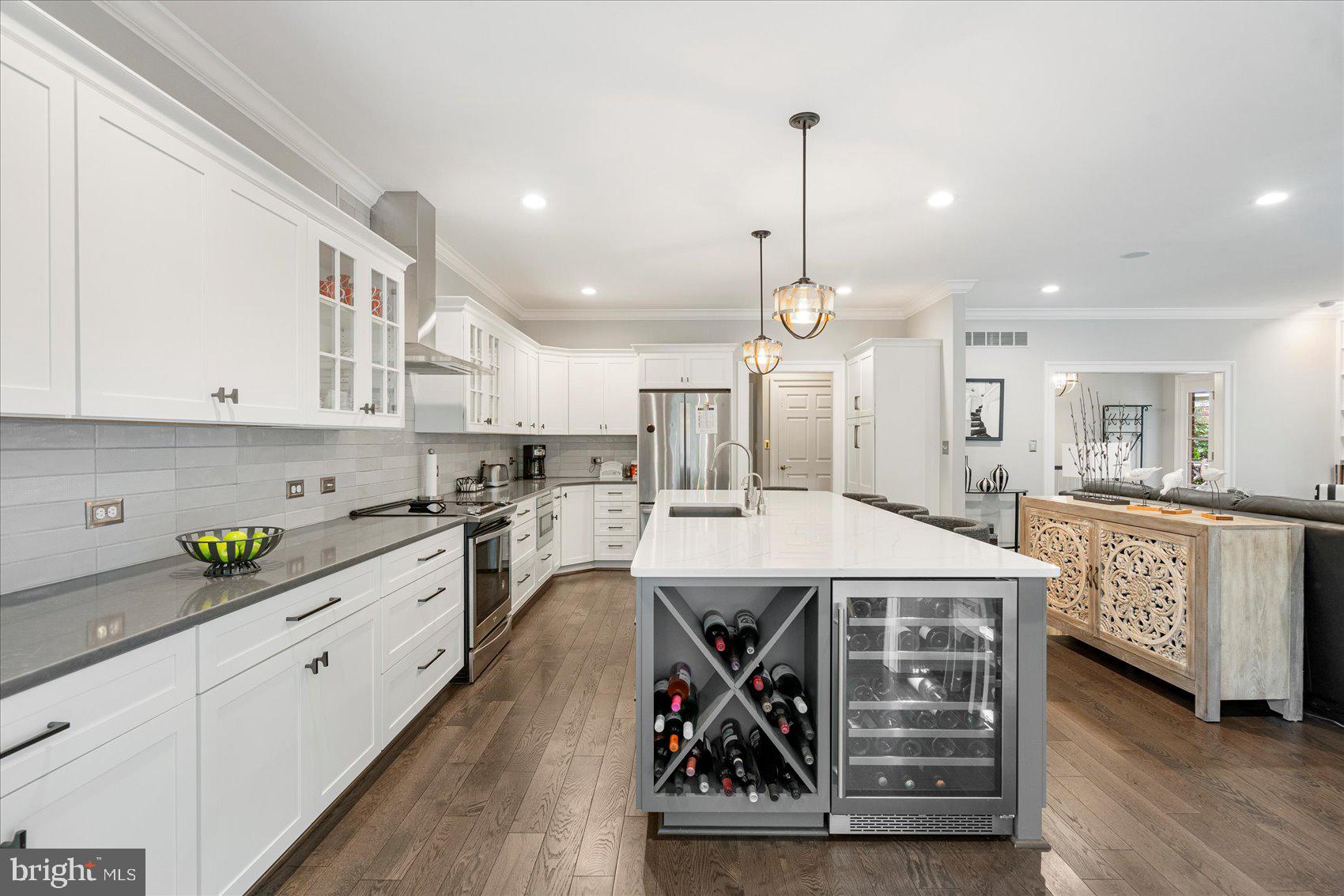 614 BRIGHTWOOD CLUB DRIVE 614