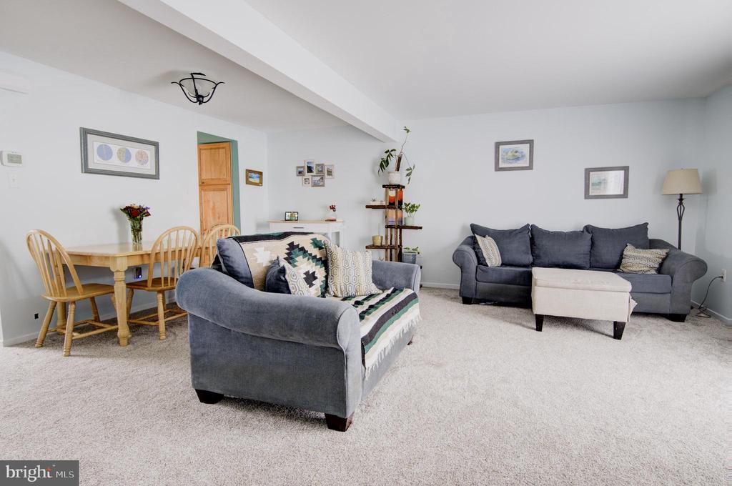144 E ORANGE COURT