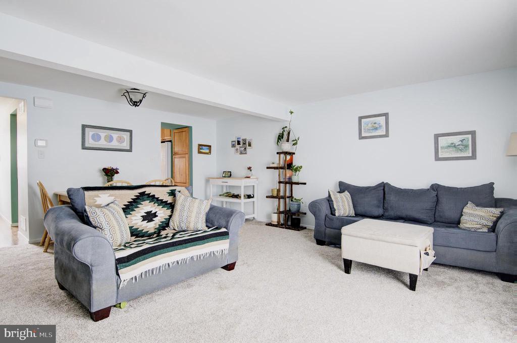 144 E ORANGE COURT