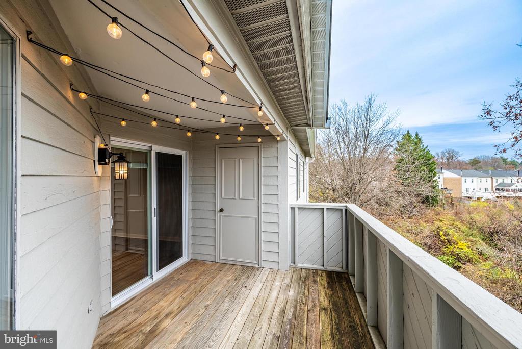 2215 LOWELLS GLEN ROAD J