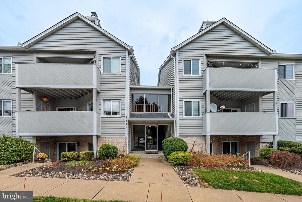2215 LOWELLS GLEN ROAD J